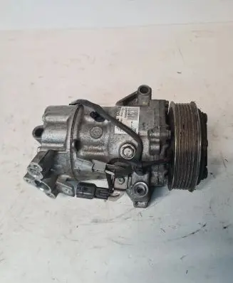 Renault Clio V Air conditioning (A/C) compressor (pump) 926003514R