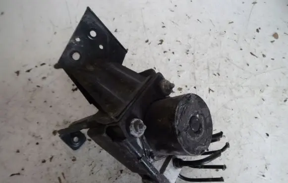 Seat Ibiza IV (6J,6P) ABS Pump 6R0907379R
