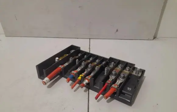 Volkswagen Transporter - Caravelle T5 Fuse module 7H6970187FD