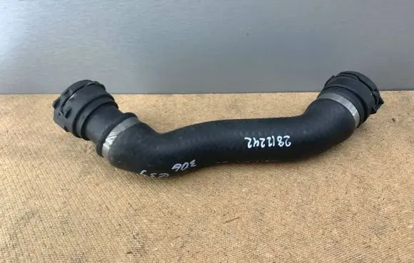 BMW 5 E39 Engine coolant pipe/hose 7787336 11537787336