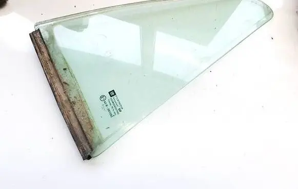 Opel Astra H Rear vent window glass AS2M3236DOT682