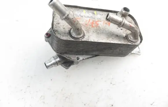 BMW X1 E84 Engine oil radiator 7551647