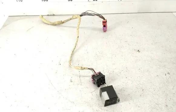 Audi 80 90 B3 Other relay 443951307B