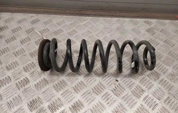 Audi Q3 F3 Rear coil spring 5QF511115