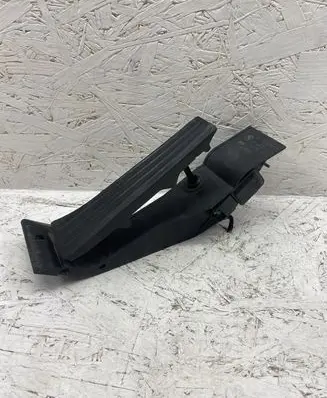 Mini Cooper Countryman R60 Accelerator throttle pedal 74766500