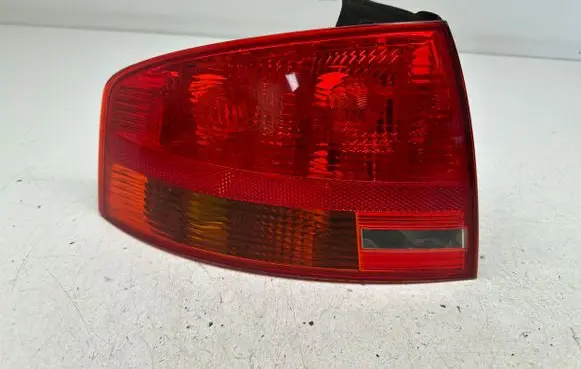 Audi A4 S4 B7 8E 8H Rear/tail lights 8E5945095