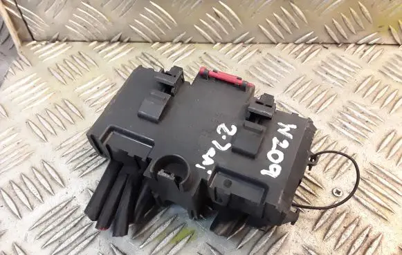 Mercedes-Benz C W203 Fuse box set 2035450803 A2035450803