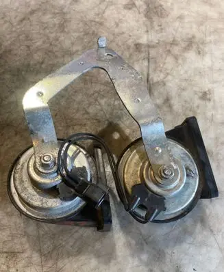 Opel Cascada Horn signal 13472523 19022016