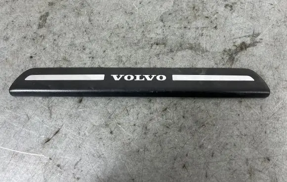 Volvo V50 Front sill trim cover 30744287