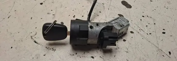 Citroen C4 I Ignition lock N0502073