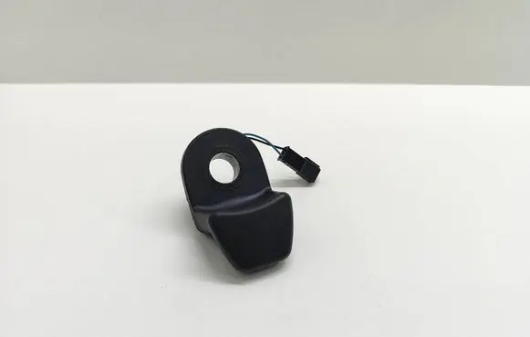 BMW 5 E60 E61 Tailgate glass/window release handle 9200673 59845510