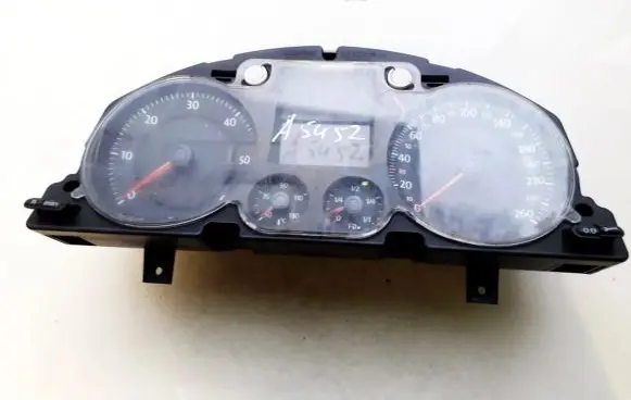 Volkswagen PASSAT B6 Speedometer (instrument cluster) A2C53194181