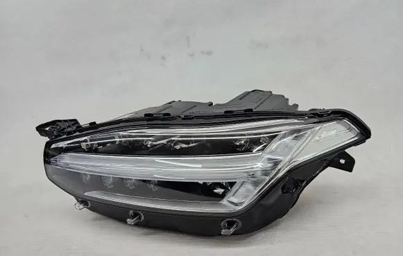 Volvo XC90 Headlight/headlamp 32342486