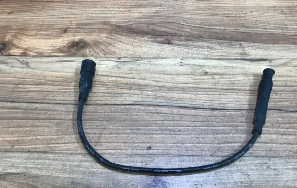 Audi A6 S6 C4 4A Ignition plug leads 