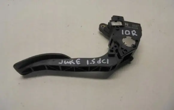 Nissan Juke I F15 Accelerator throttle pedal 180021KMOB