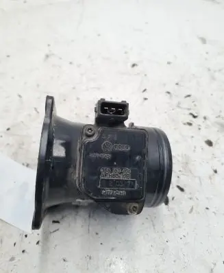 Audi A4 S4 B5 8D Mass air flow meter 058133471