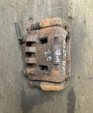 Subaru Forester SH Front brake caliper