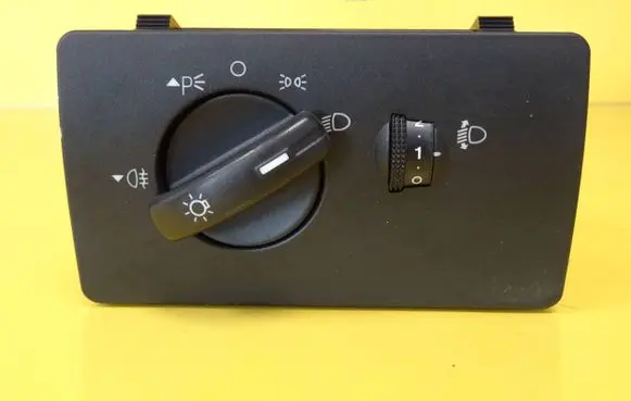 Ford Mondeo Mk III Light switch 4M5T13A024CA