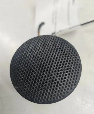 Front door high frequency speaker