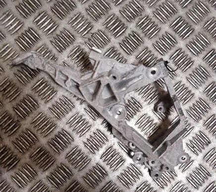 Land Rover Discovery Sport Fuel pump bracket G4D39L456DC