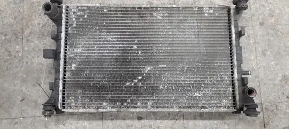 Ford Focus Coolant radiator 98AW8K160PF