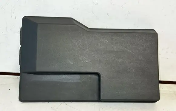 BMW 3 E36 Fuse box cover 61131387613