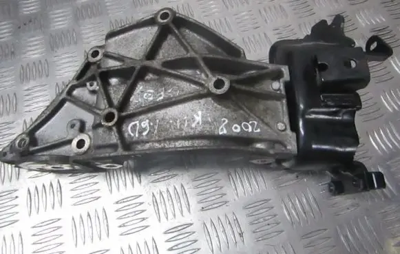 Peugeot 407 Engine mounting bracket 9650034280