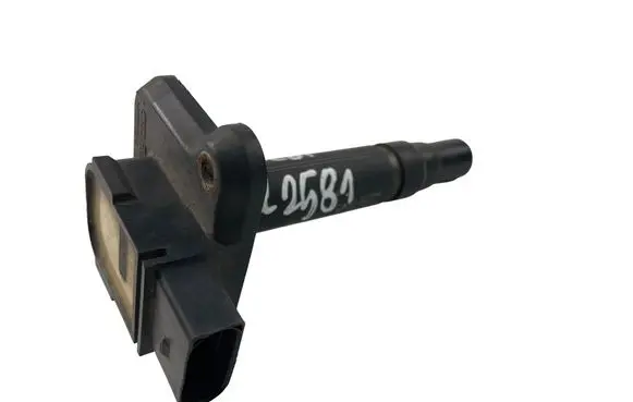 Audi A8 S8 D2 4D High voltage ignition coil 06B905115E