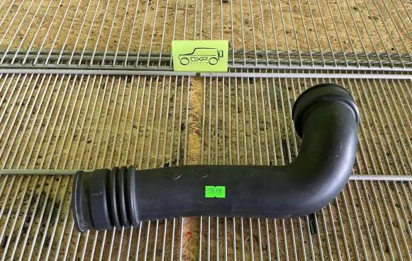 Mercedes-Benz G W461 W463 1st Gen Air intake hose/pipe A6280981501 6280981501