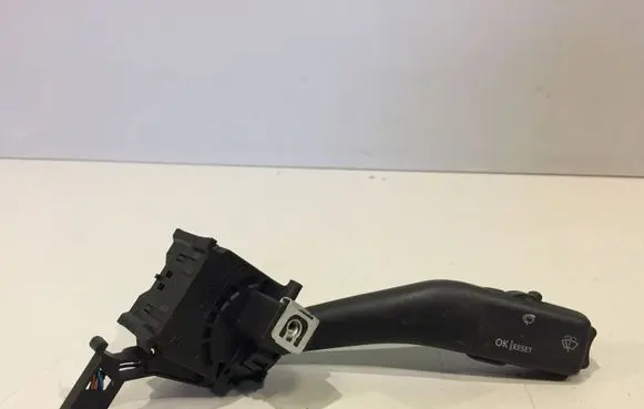 Skoda Octavia Mk2 (1Z) Wiper control stalk 1K0953519C
