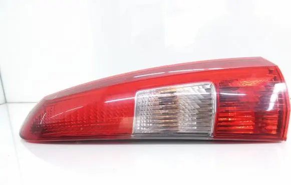 Volvo V70 Rear/tail lights 9154494