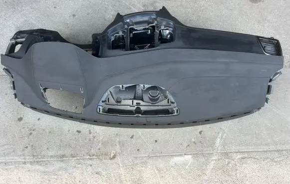 Volvo XC90 Dashboard 32219887 31477059