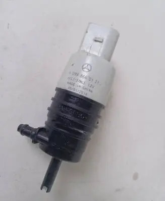 Mercedes-Benz E W213 Windscreen/windshield washer pump A0998660121