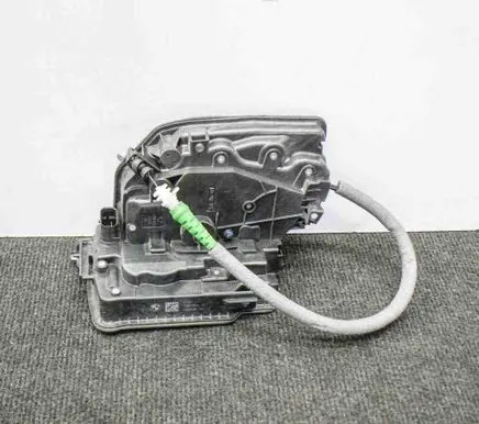 BMW i3 Front door lock 7281934