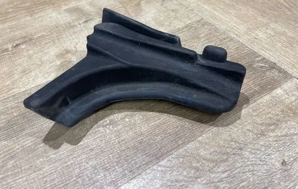 Land Rover Range Rover L405 Fender foam support/seal CPLA16A594BF