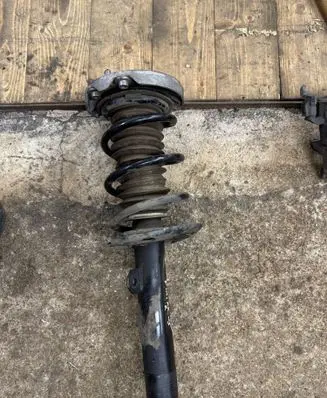 BMW 2 F44 Front shock absorber/damper 6877062