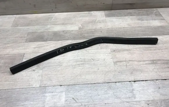 BMW 3 E90 E91 Engine compartment rubber EPP45010