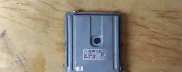 Mercedes-Benz S W221 Engine control unit/module ECU A6429004300-MERC A6429004300