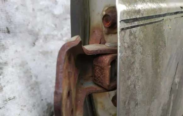 Mazda 626 Front door upper hinge