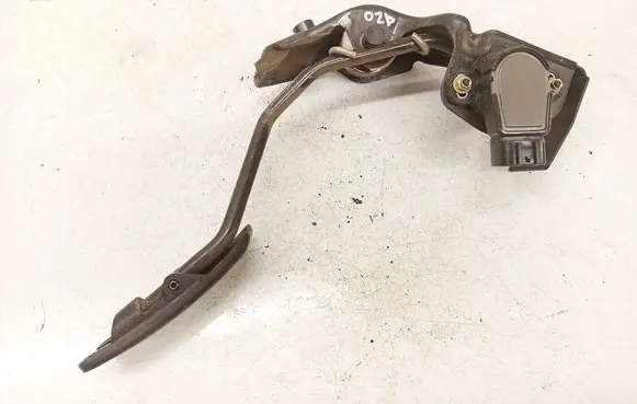 Toyota Avensis T250 Accelerator throttle pedal 7811135030