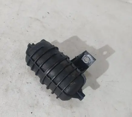 BMW 5 E39 Vacuum air tank 11652247620