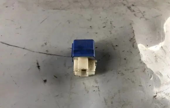 Nissan Patrol Y61 Other relay 2523079981 20207101345