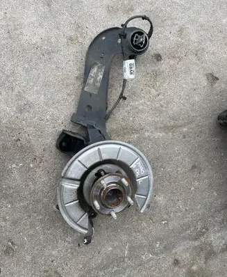 Ford Focus Rear wheel hub JX615A969