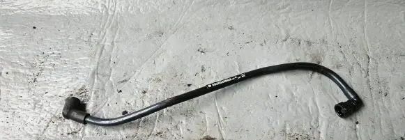 Dodge Durango III Breather hose/pipe 68265330AA
