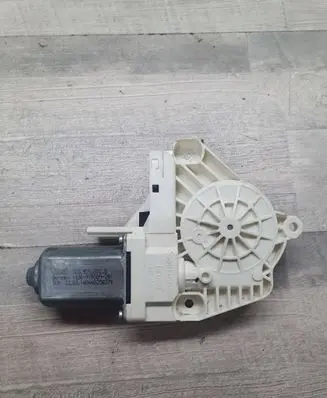 Seat Alhambra (Mk2) Rear door window regulator motor 8K0959802B 1036919809201 140440250379