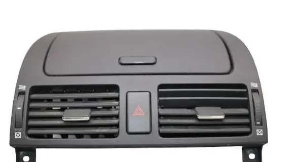 Glove box