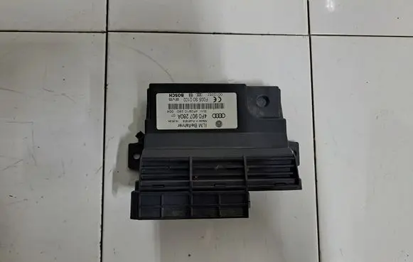 Audi A6 S6 C6 4F Comfort/convenience module F005S00102 4F0907280A