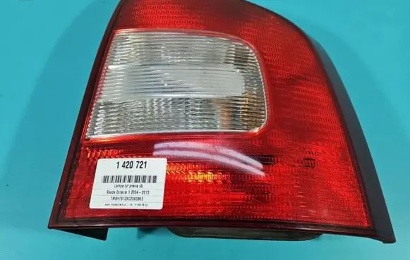 Skoda Octavia Mk2 (1Z) Rear/tail lights IMPRK1420721