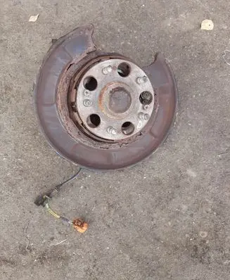 Honda Stream Rear wheel hub spindle/knuckle 