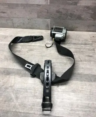 Audi Q7 4L Front seatbelt 6047613